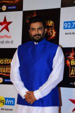 Madhavan at Big Star Awards in Mumbai on 13th Dec 2015